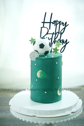 红丝绒蛋糕 足球