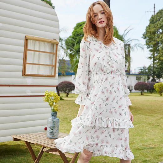 欧芮儿 碎花雪纺连衣裙女新款长袖木耳边复古收腰A字长裙 商品图3