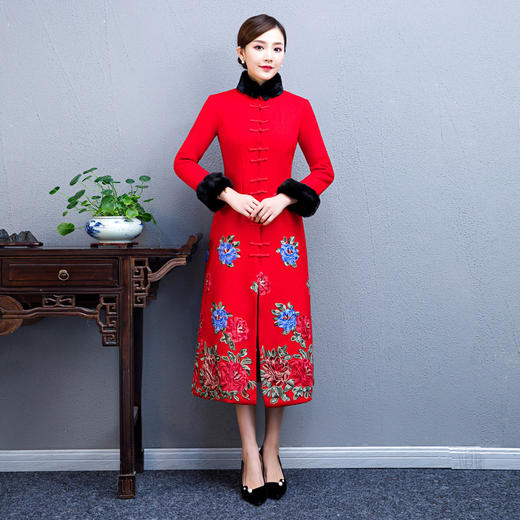 上海旗袍厂BJ-180235秋冬加厚毛呢红色旗袍新款毛领长款旗袍连衣裙复古民族风改良旗袍 商品图0