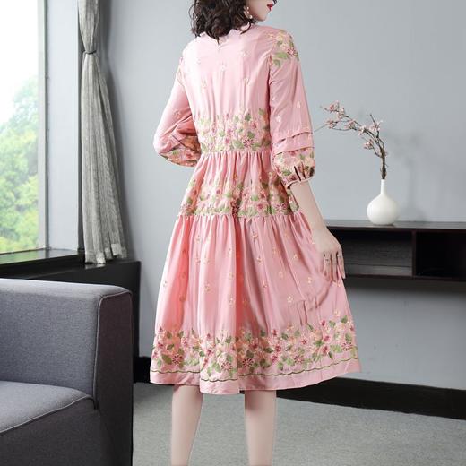 DES-2au194504秋冬新款时尚优雅沙滩裙圆领灯笼袖绣花修身气质连衣裙 商品图3