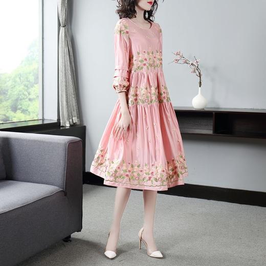DES-2au194504秋冬新款时尚优雅沙滩裙圆领灯笼袖绣花修身气质连衣裙 商品图2