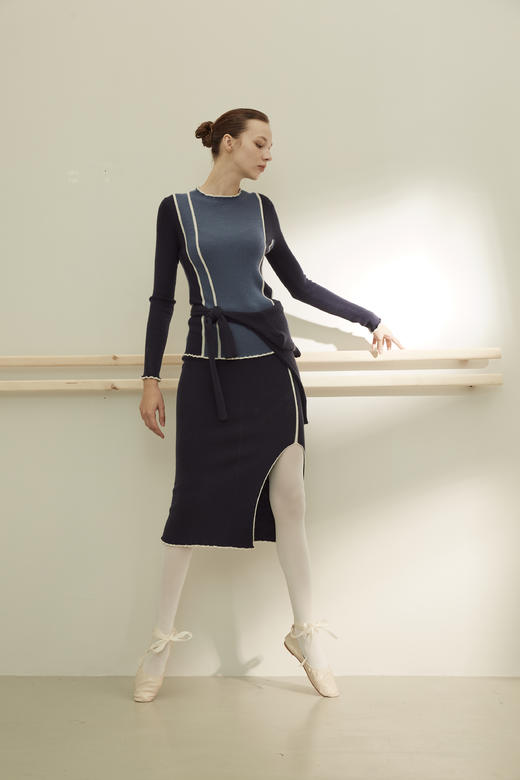 精纺羊绒抽条开叉直筒长裙 SJF91W132N 商品图1