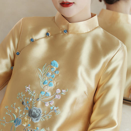 HLW-9647秋季新款刺绣改良唐装立体绣花优雅端庄上衣 商品图3