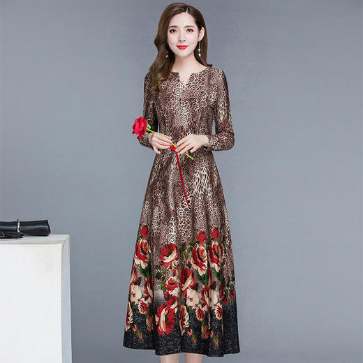 YWE-LFDS-YY19B39新款豹纹气质修身连衣裙 商品图2