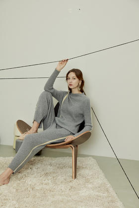 直筒抽条羊绒女裤 SJF91K140N