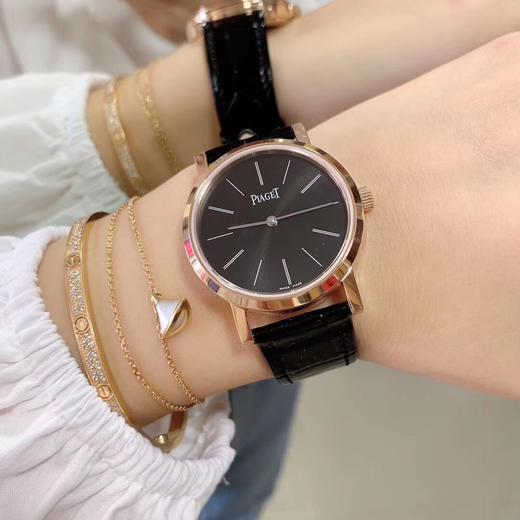 【伯爵Altiplano系列经典超薄正装表】
购入正品开发产品 女士机械腕表
表盘尺寸：34mm*8mm 商品图0