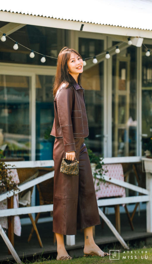 AtelierMissLu / Karen-酒红仿皮短外套 商品图4