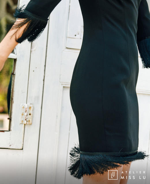 AtelierMissLu / Hera-黑色袖口下摆流苏装饰连身裙 商品图7