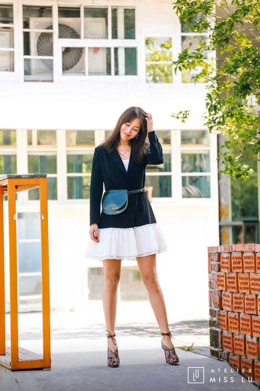 AtelierMissLu / Shelly-黑色下摆褶皱装饰西装 商品图1