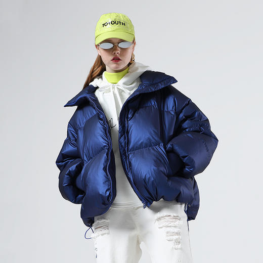 初语羽绒外套女冬季新款立领面包服短款宽松时尚加厚保暖大衣