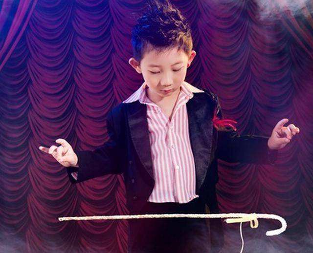 哈利波特魔术师主题活动,带孩子们学习魔术的神奇世界!