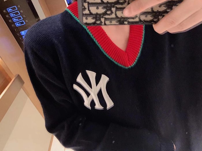19fw新款gucci*mlb联名 高品质70%羊毛!ny刺绣v领毛衣wxy70204