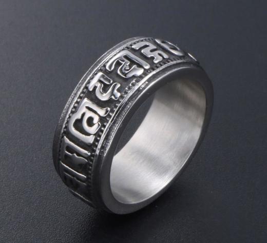 【首饰】复古时尚钛钢饰品 六字真言戒指 商品图1