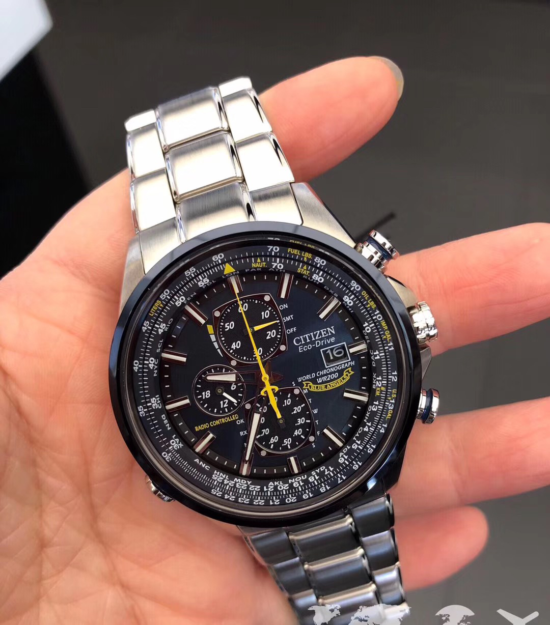 citizen西铁城蓝天使不锈钢款电波表男士腕表