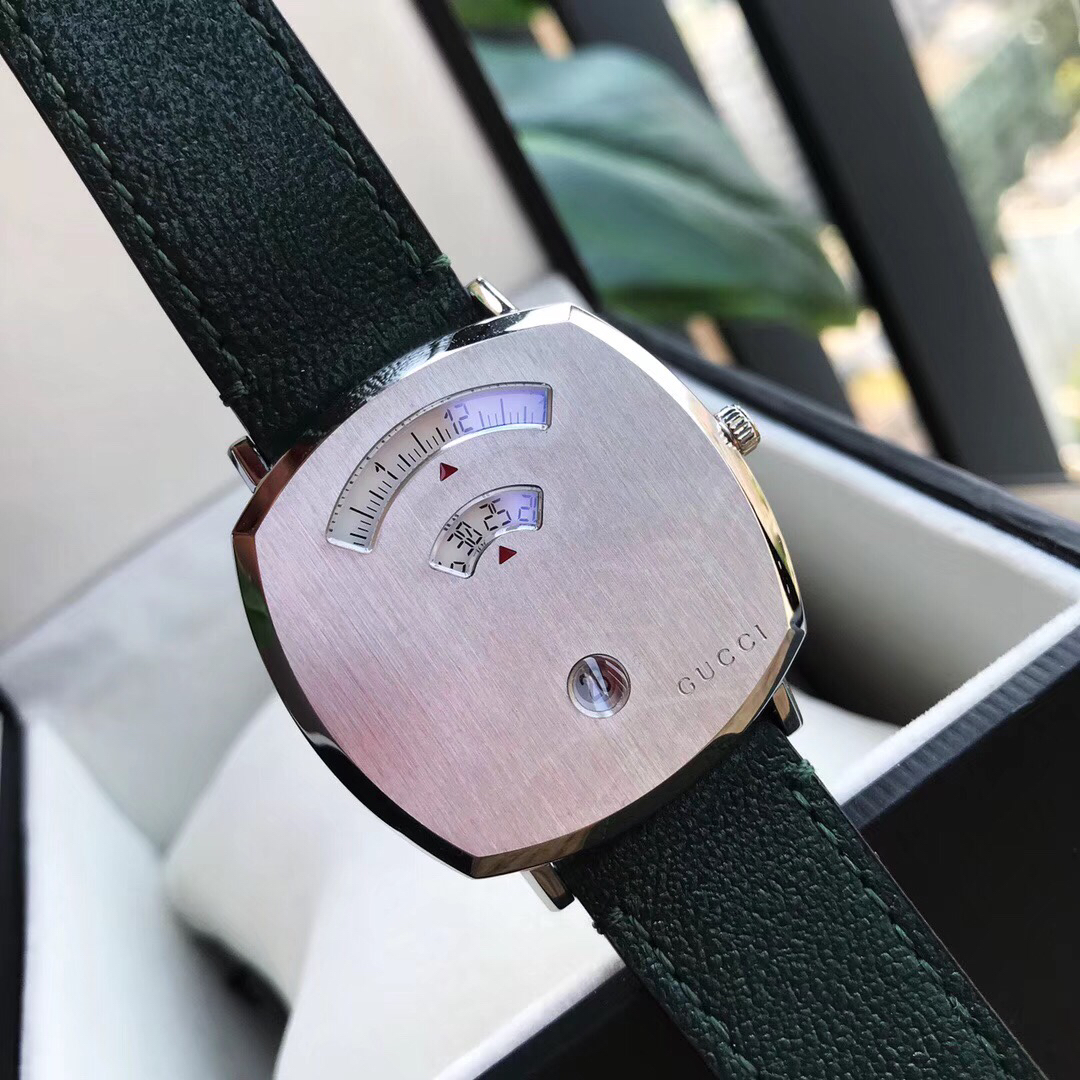 肖战同款 原单品质 gucci古驰 grip系列腕表亮相gucci米兰时装周,进口