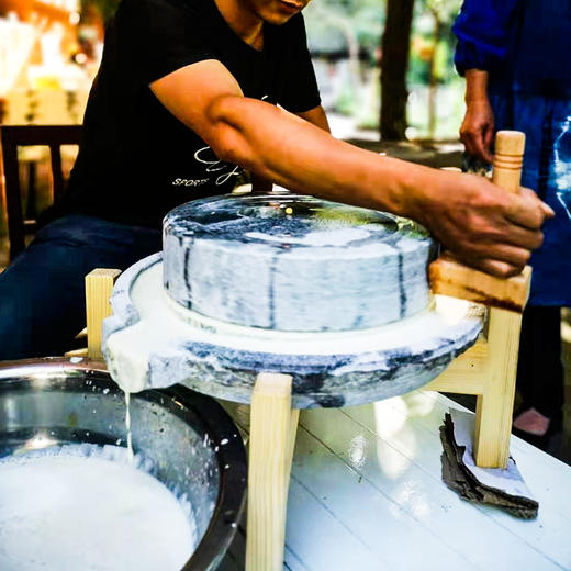 石磨豆腐(泡豆子,推豆子,点豆腐,吃豆腐)