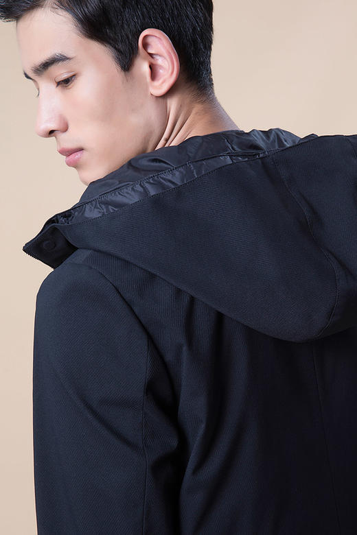 callisto黑色夹棉连帽风衣 功能性面料  FNFES020BK 商品图3