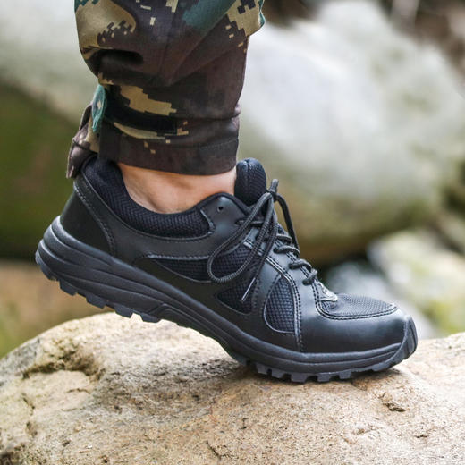 情侣款作训鞋 疾速超轻跑鞋作训鞋战术靴网鞋 四季款 36-46码 商品图2