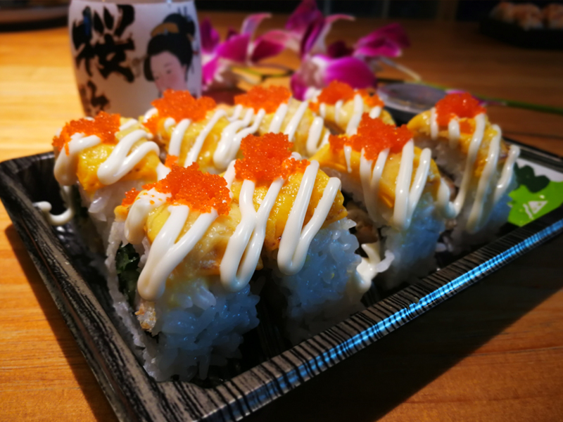 寿司·芒果卷（大米，芒果，鲜虾，蟹肉，苹果）