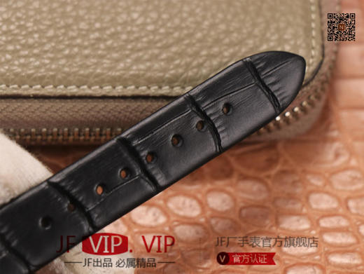 萧邦HAPPYSPORT系列女士腕表，快乐钻系列最有特色是夹层玻璃的五颗钻石产生自旋犹如舞蹈9015机芯，36尺寸，女士腕表，皮表带，自动机械机芯，透底。 商品图9