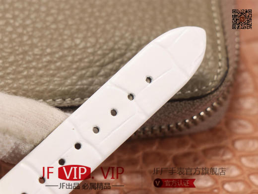 萧邦HAPPYSPORT系列女士腕表，快乐钻系列最有特色是夹层玻璃的五颗钻石产生自旋犹如舞蹈9015机芯，36尺寸，女士腕表，皮表带，自动机械机芯，透底。 商品图9