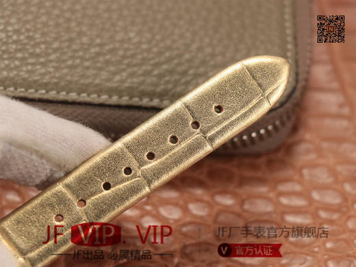 萧邦HAPPYSPORT系列女士腕表，快乐钻系列最有特色是夹层玻璃的五颗钻石产生自旋犹如舞蹈9015机芯，36尺寸，女士腕表，皮表带，自动机械机芯，透底。 商品图9