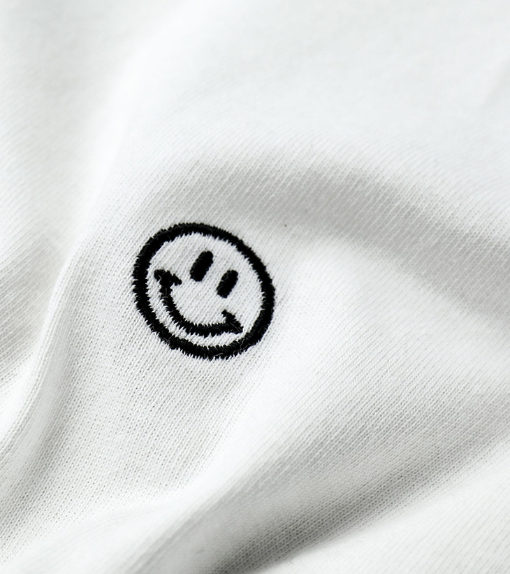 ths1笑脸刺绣白色男士t恤ah2131