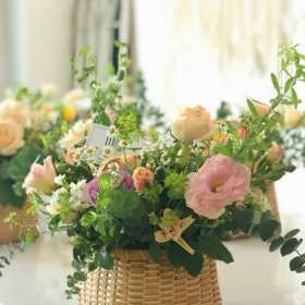 手提花篮插花花艺沙龙
