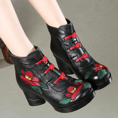 【半价购】ZY3698短靴手工真皮绣花圆头高跟文艺女靴 商品图3