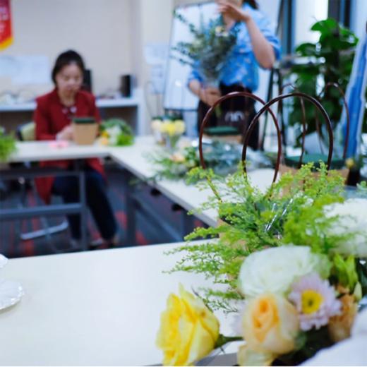 《阳光肆意》手提花篮 商品图5