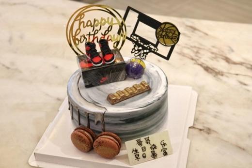 【下架勿动】[进口淡奶油水果蛋糕] AJ红款蛋糕 商品图3