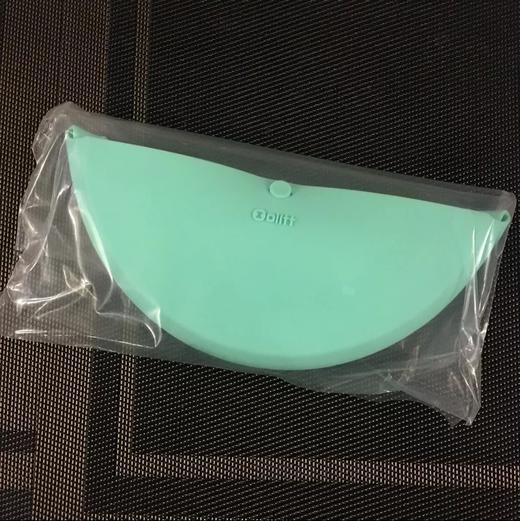 zolitt儿童吃饭围兜围嘴婴儿硅胶饭兜宝宝防水防漏喂饭小孩口水兜2只装 商品图5