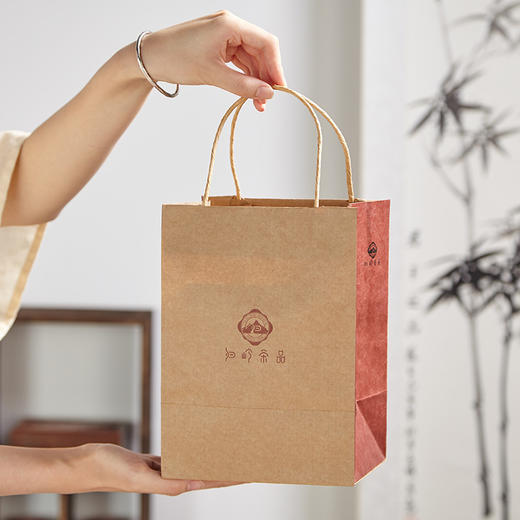 归岭丨正山小种 武夷红茶 铁罐装 特级 150g 简约礼盒装 商品图6