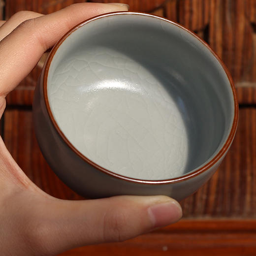 景德镇陶瓷品茗单杯.汝窑手工茶杯（月白） 商品图3