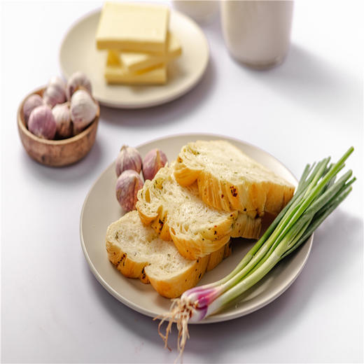 王梁面包 千层牛油香葱咸吐司 丹麦包的灵魂在于片状黄油的使用 为此