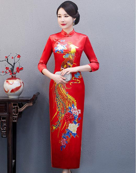 yr 83326 爆款走秀金丝绒旗袍长款九分袖定位印花凤凰