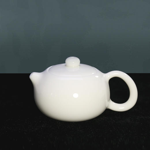 云中居· 德化白瓷西施壶 商品图0