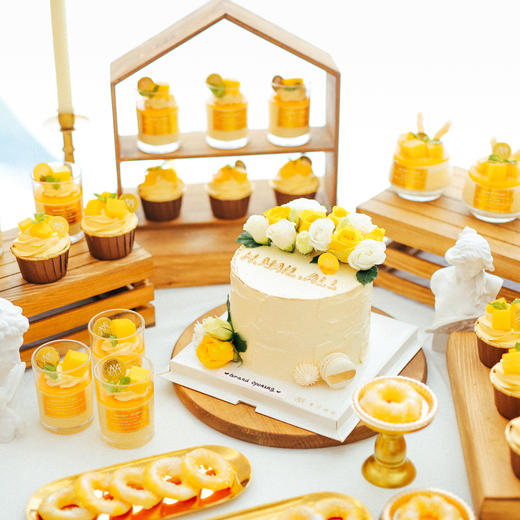 黄色主题甜品台3042