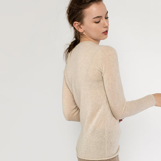 322工房无染色羊绒圆领长袖稀针套头衫白色针织衫毛衣女慵懒洋气 商品图2