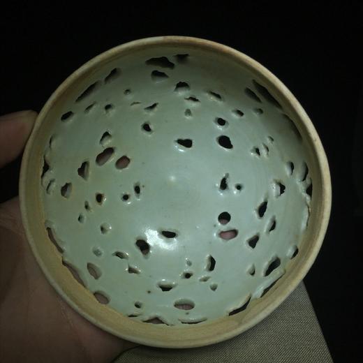 影青湖田窑镂空香薰 商品图3