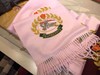 LA现货 BURBERRY 巴宝莉  男女通用款 100%纯羊绒 经典战马logo刺绣围巾 尺寸：168*30cm 商品缩略图1