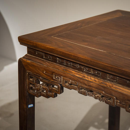 清代 红木独板夔龙纹大画桌