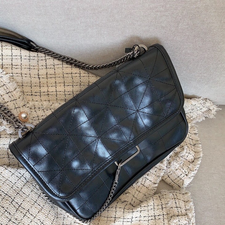 zara秋冬款流浪包