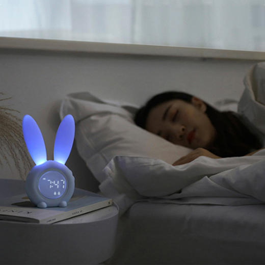 【萌兔创意闹钟】卡通LED夜灯发光电子钟 静音贪睡壁挂小闹钟JPY带授权招加盟代理 商品图3