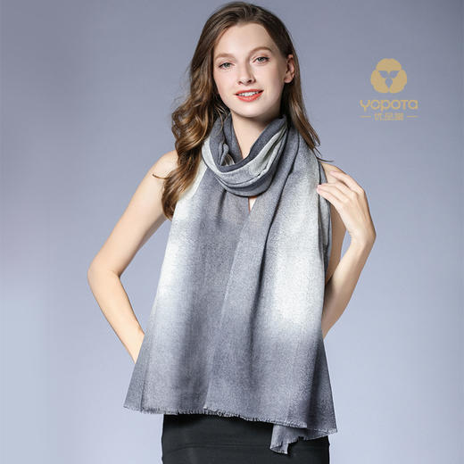 优品堂“如梦如幻”披肩两用羊毛围巾 商品图10