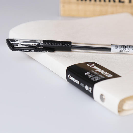 齐心(Comix)  黑色0.5mm经典办公中性笔  子弹头水笔/签字笔 办公文具12支/盒 GP6600 商品图1