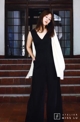 AtelierMissLu / Lena-黑白撞色飘带V领连体裤