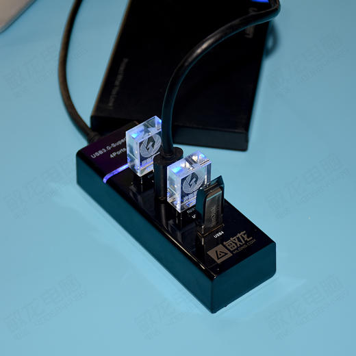 【敏龙定制】USB 3.0高速分线器/多接口一拖四/传输更专业 商品图1