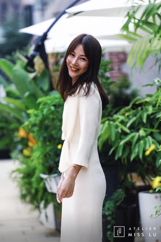 AtelierMissLu / Cicely-白色两侧风琴褶装饰连身裙 商品图4