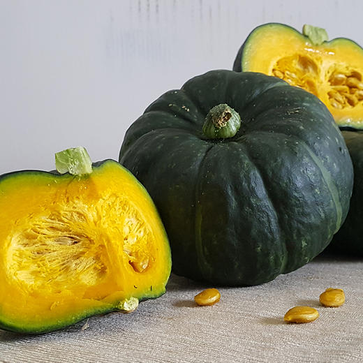 【贝贝花皮小南瓜】 果肉有板栗口感 肉质粉糯 香甜可口 皮薄可食